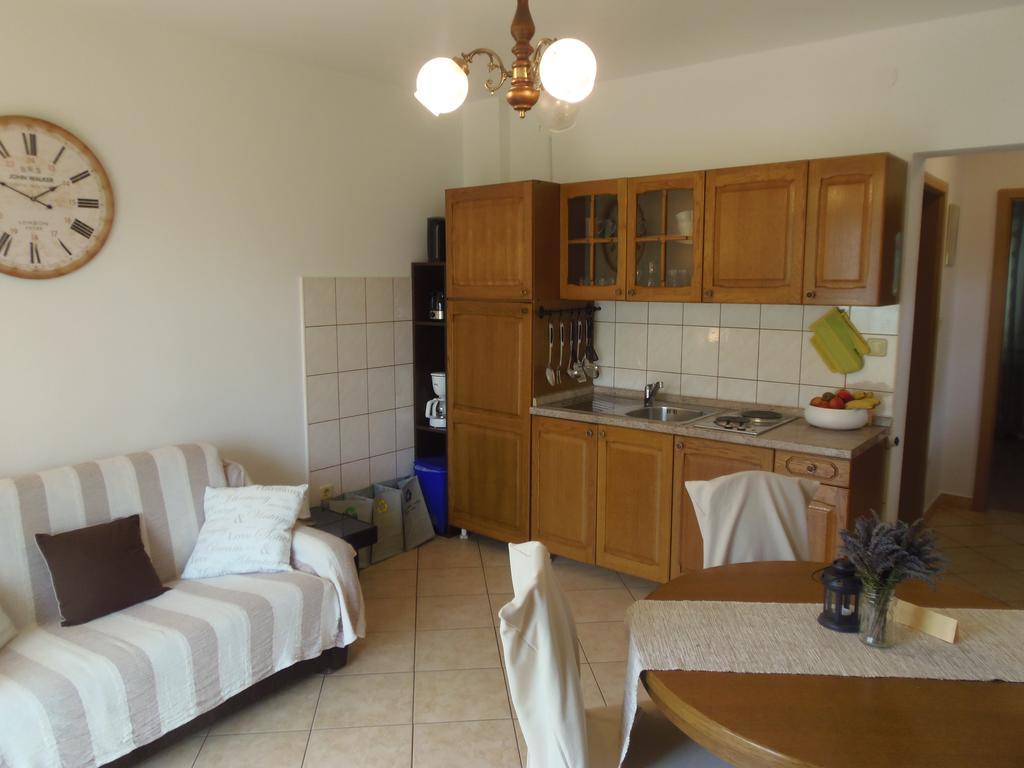 Apartments Casper Novi Vinodolski Kültér fotó