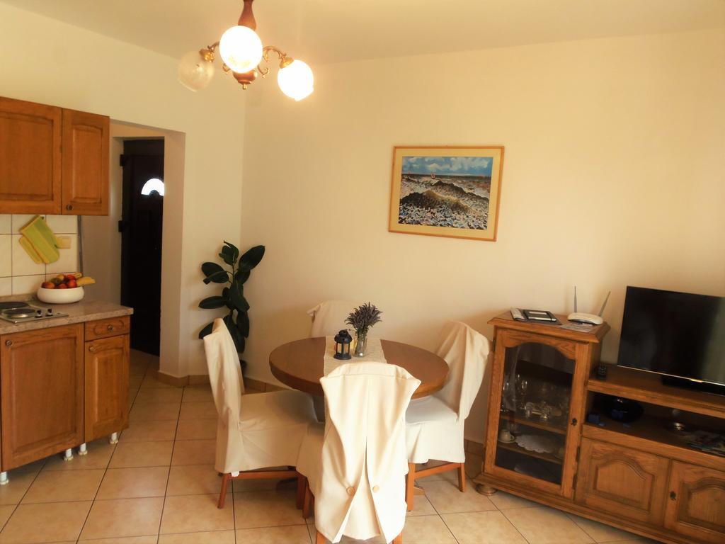 Apartments Casper Novi Vinodolski Kültér fotó