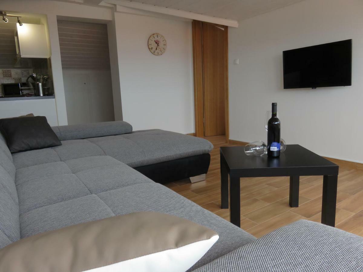 Apartments Casper Novi Vinodolski Kültér fotó