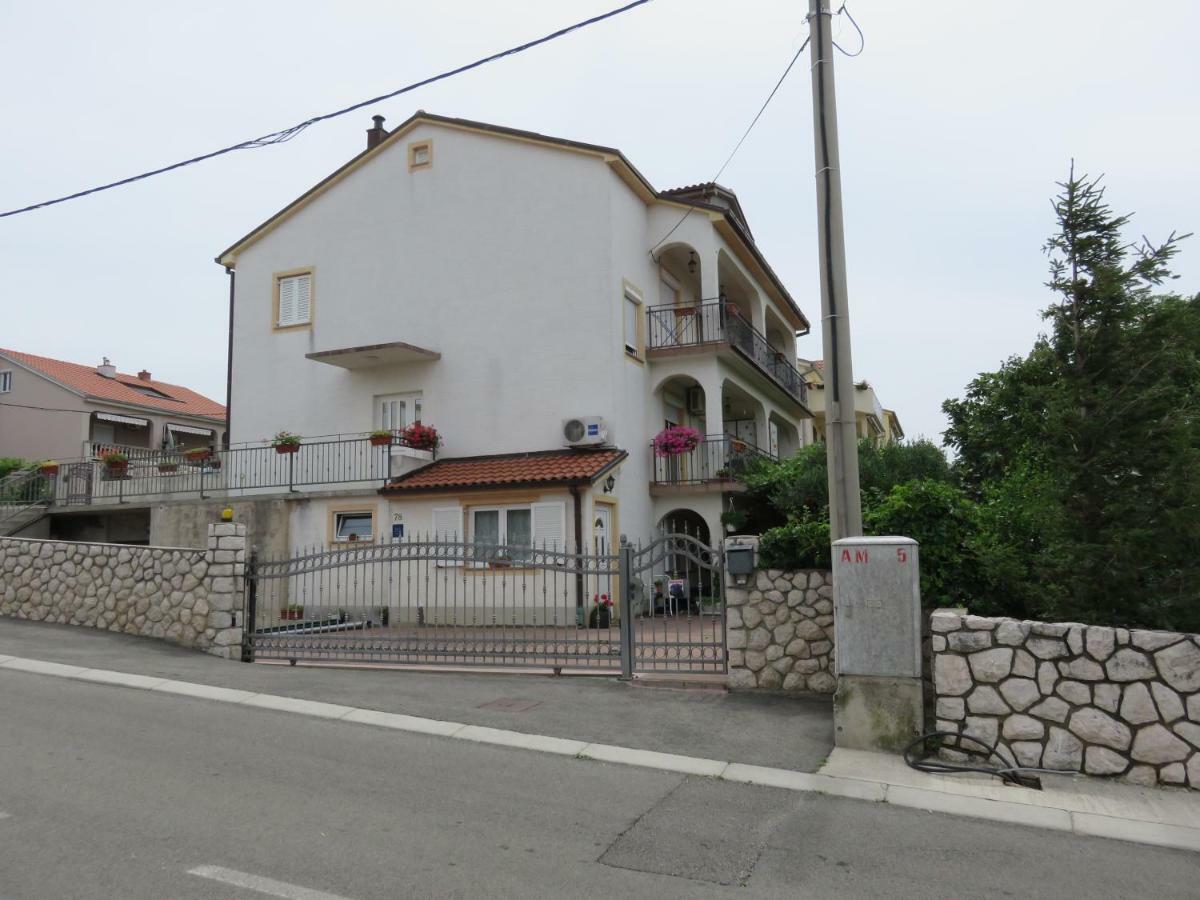 Apartments Casper Novi Vinodolski Kültér fotó